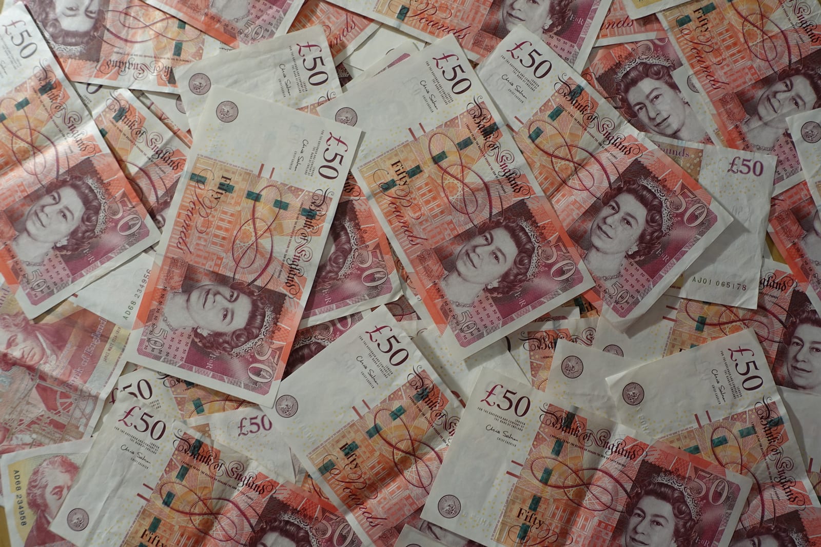 Gift, betrayal, finance money, pounds